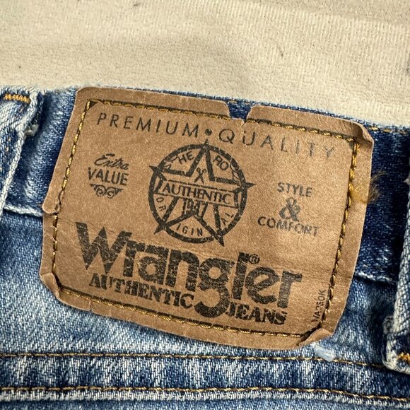 Wrangler Authentic Jeans 38x30 Men's Premium Quality Denim - Picture 3 of 6